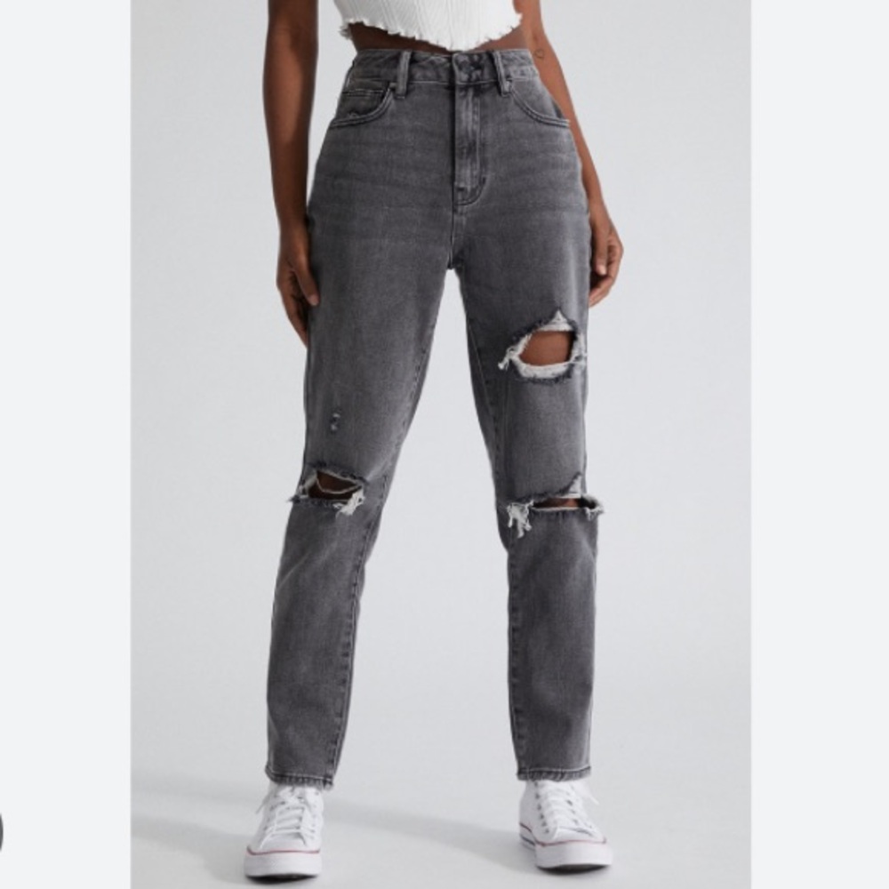 PacSun Straight Leg Jeans Distressed Design